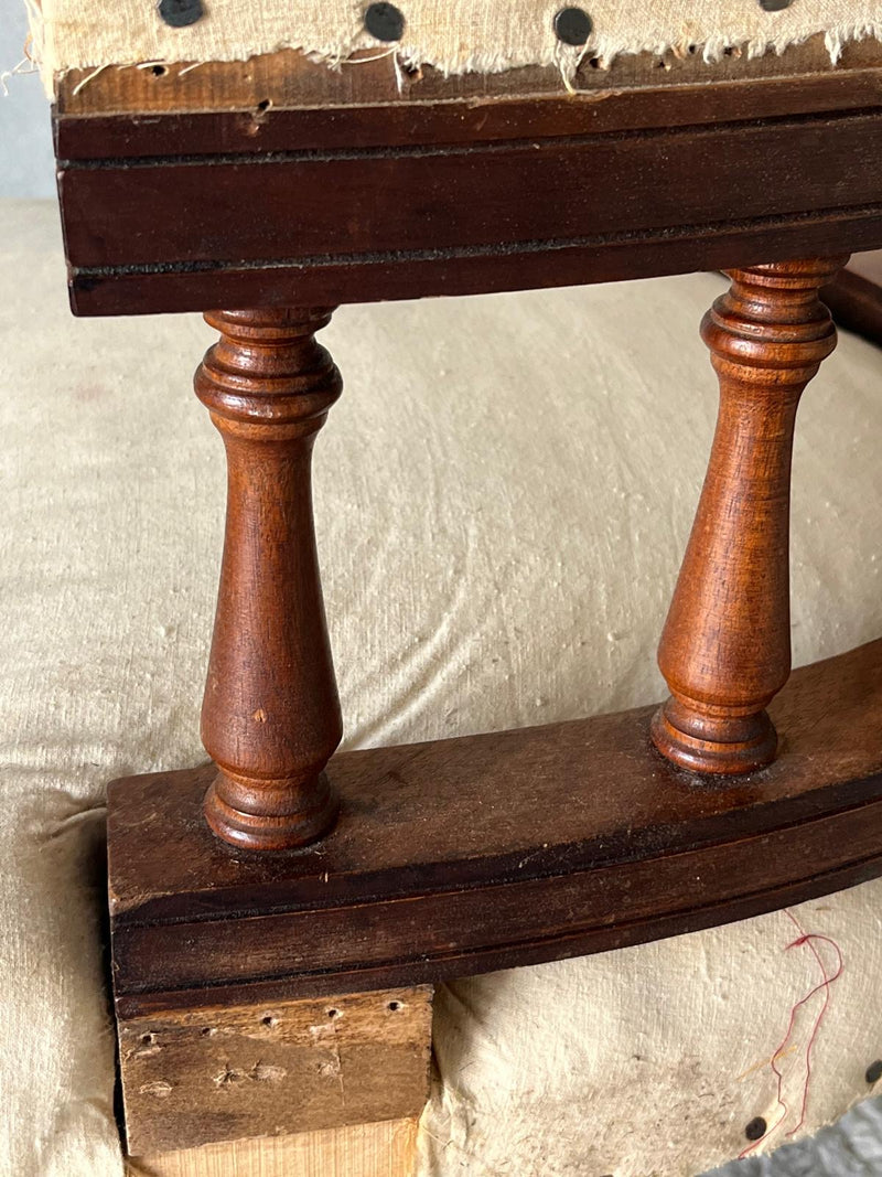 Captains chair