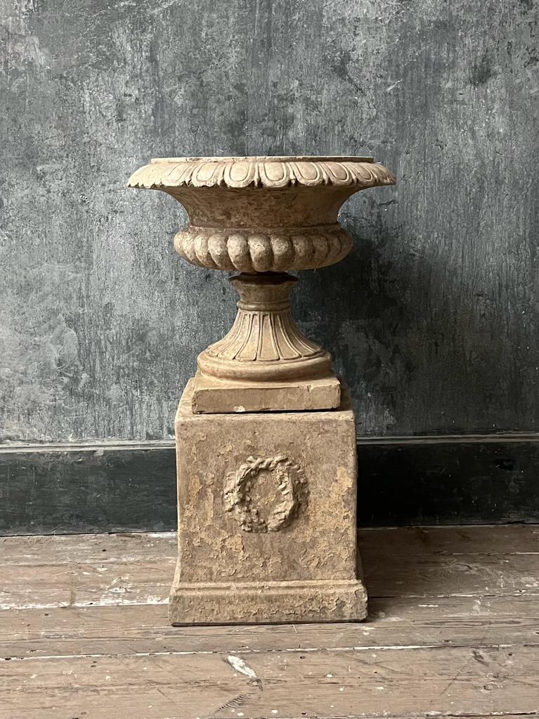 19th century Terracotta urn