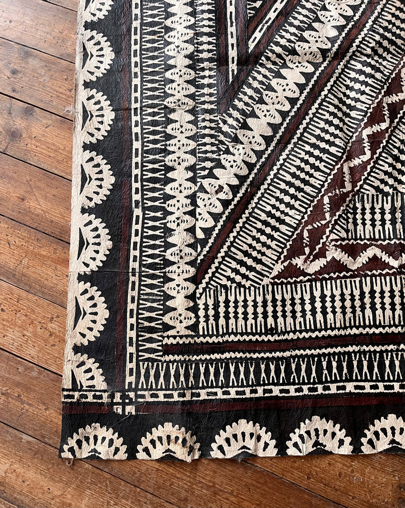 Large Fijian tapa cloth