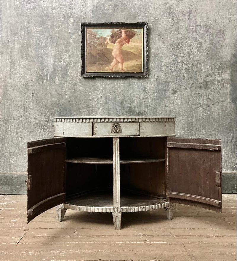 18th century corner buffet