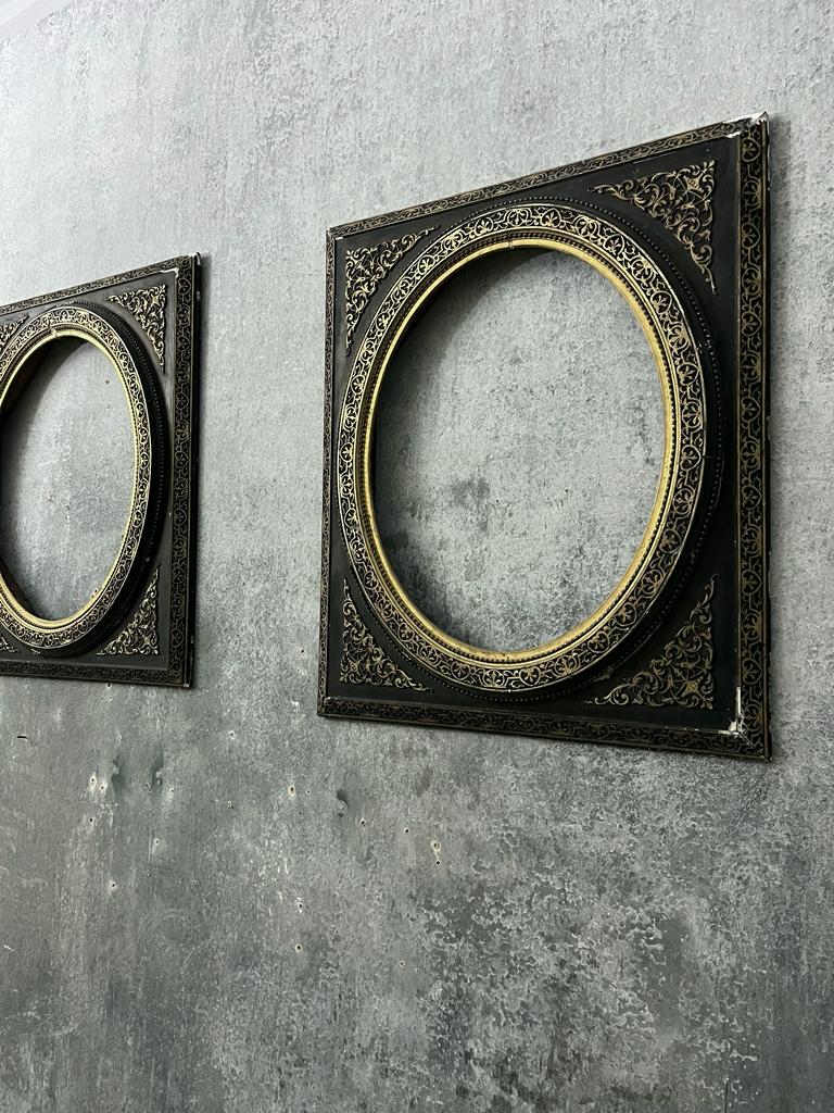 Pair of 19th century gilt frames