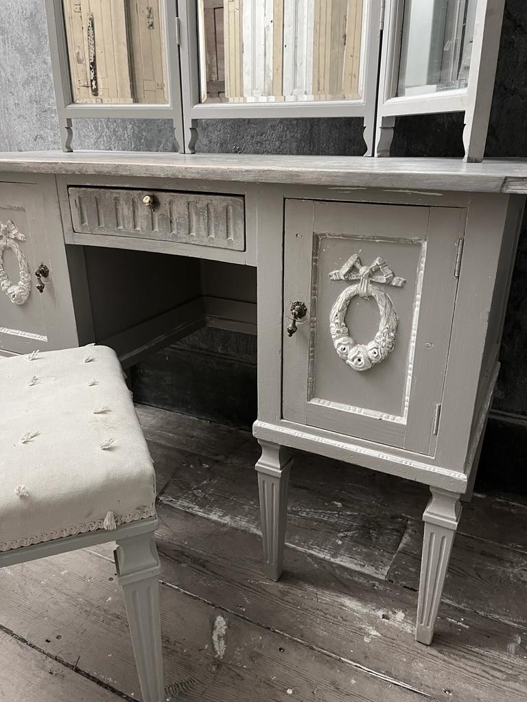 Swedish dressing table and stool