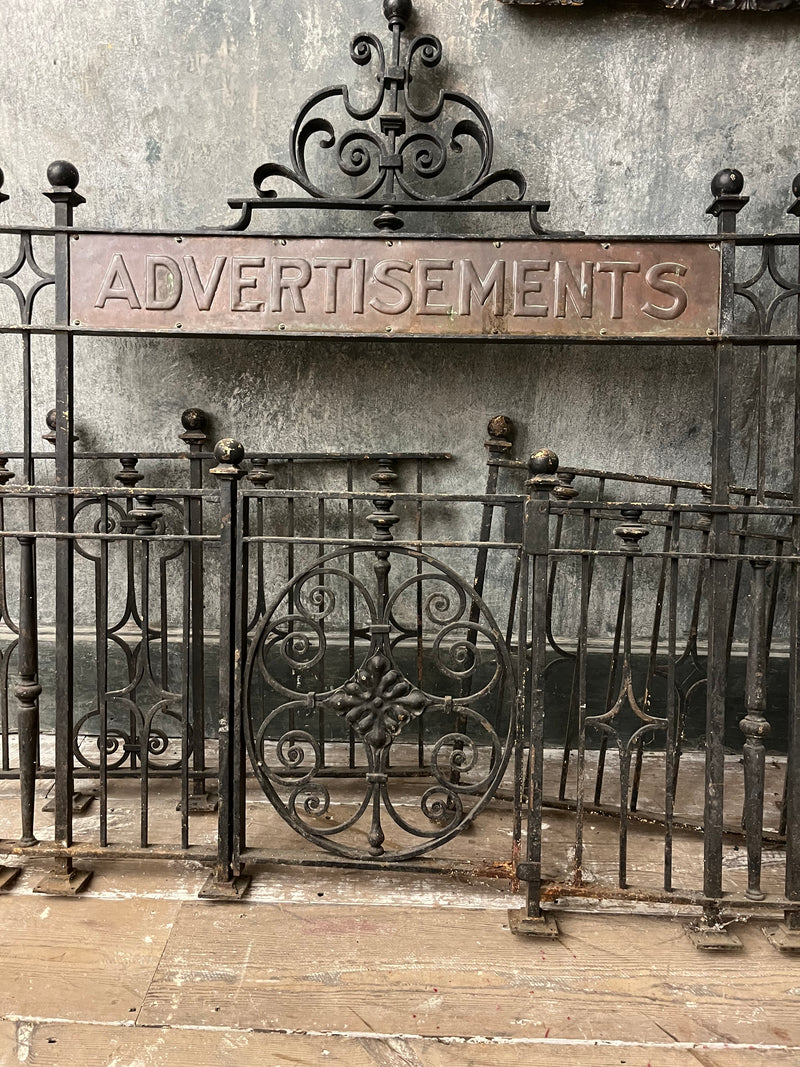 19th century Advertising tellers stand