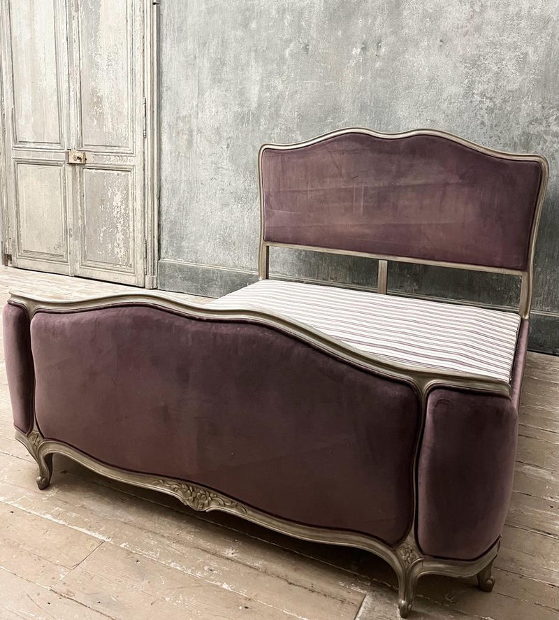 French double bed