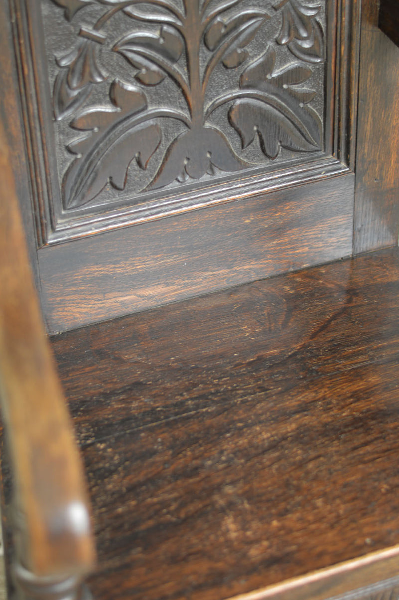 CHARLES 2ND STYLE OAK CHAIR