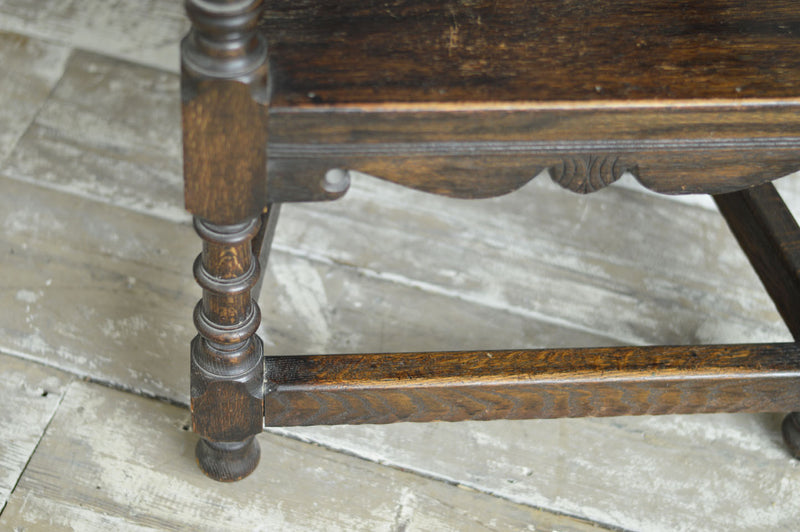 CHARLES 2ND STYLE OAK CHAIR