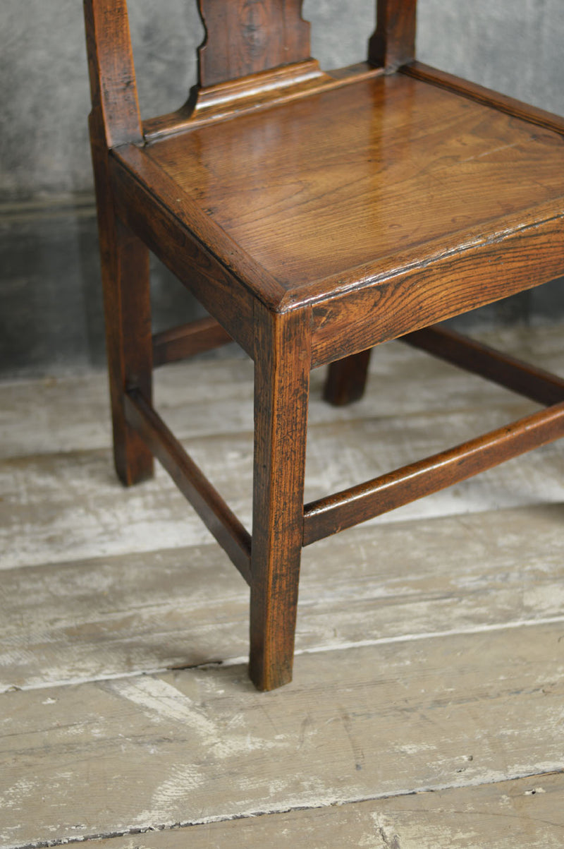 PAIR OF ENGLISH COUNTRY CHAIRS