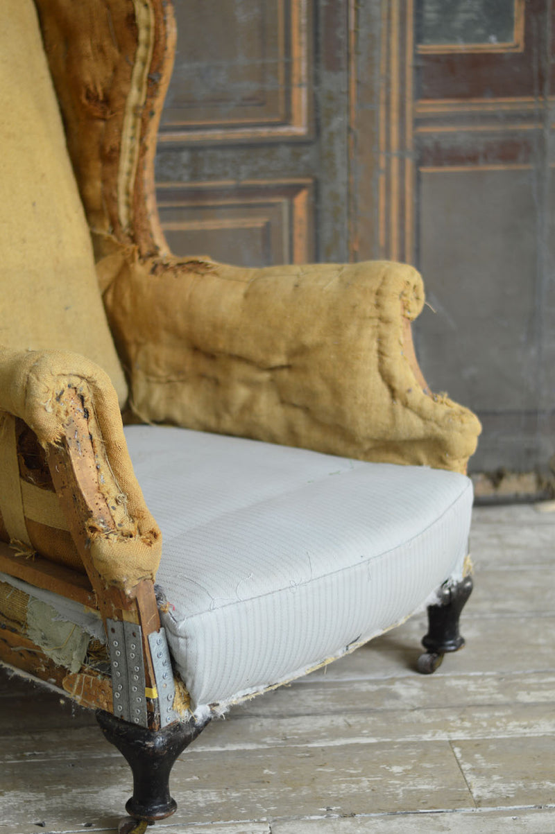 ENGLISH WING CHAIR