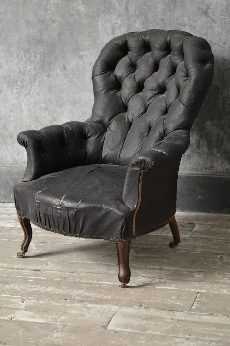 FRENCH 19TH CENTURY BUTTON BACK LIBRARY CHAIR