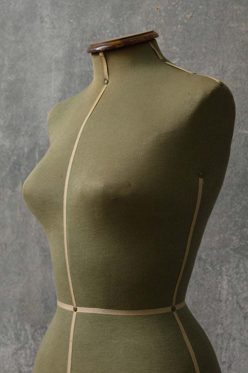Singer mannequin on stand