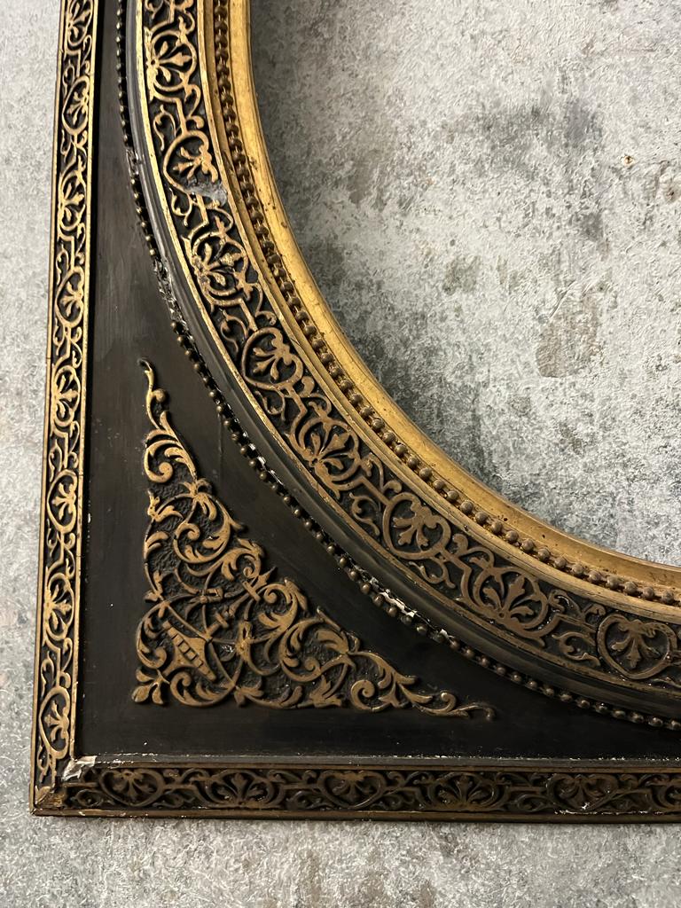 Pair of 19th century gilt frames