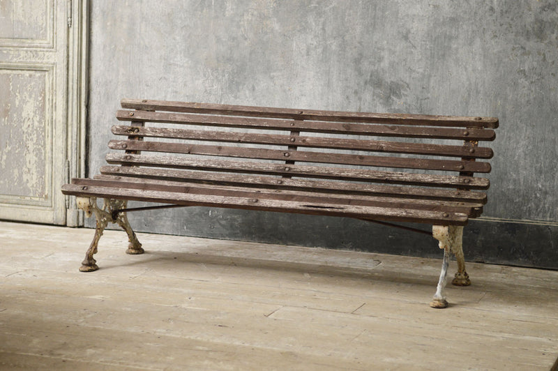 English 19th Century cast iron and oak garden bench