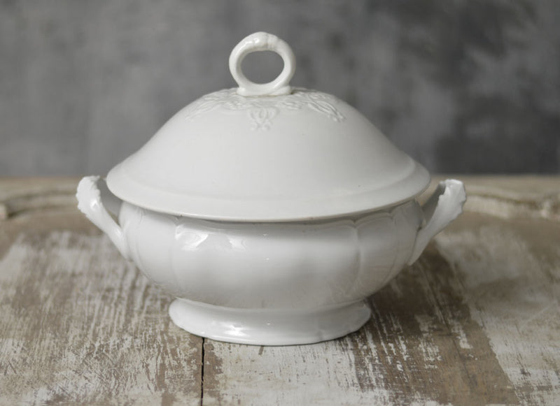 FRENCH 19TH CENTURY WHITE SOUPIERE