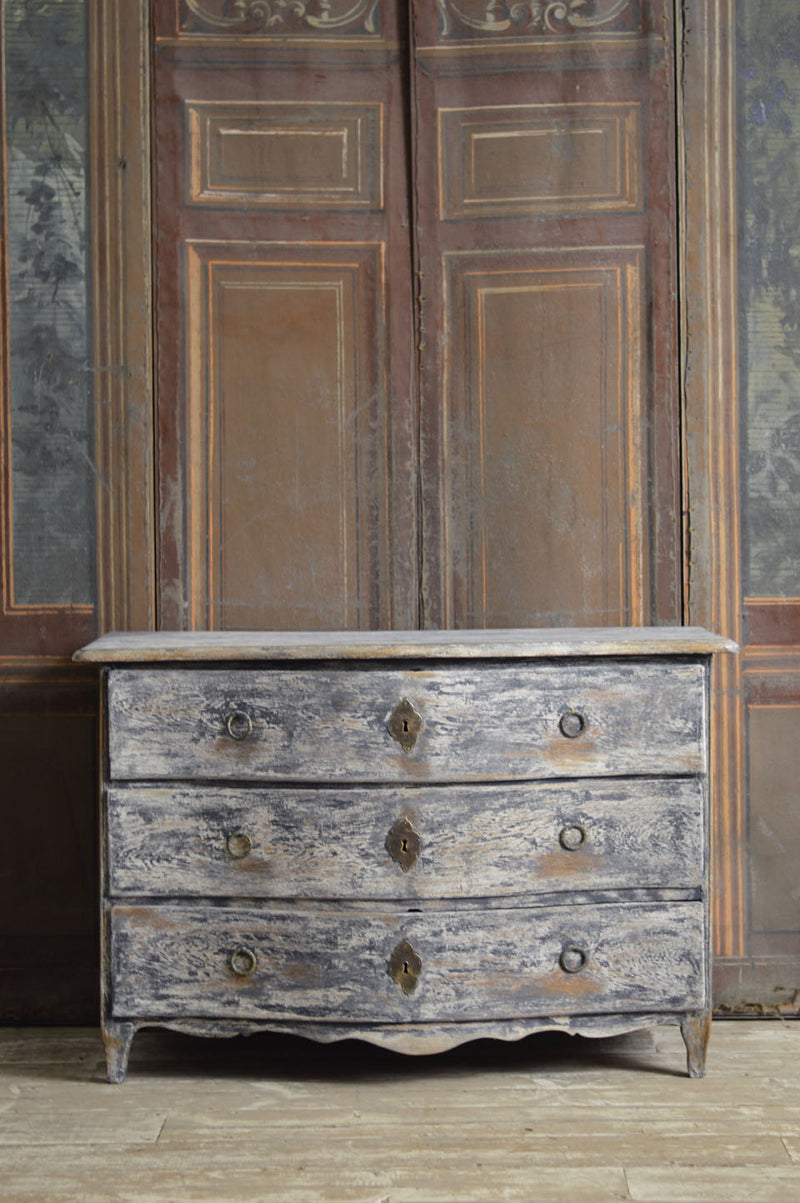 18TH CENTURY PAINTED FRENCH COMMODE