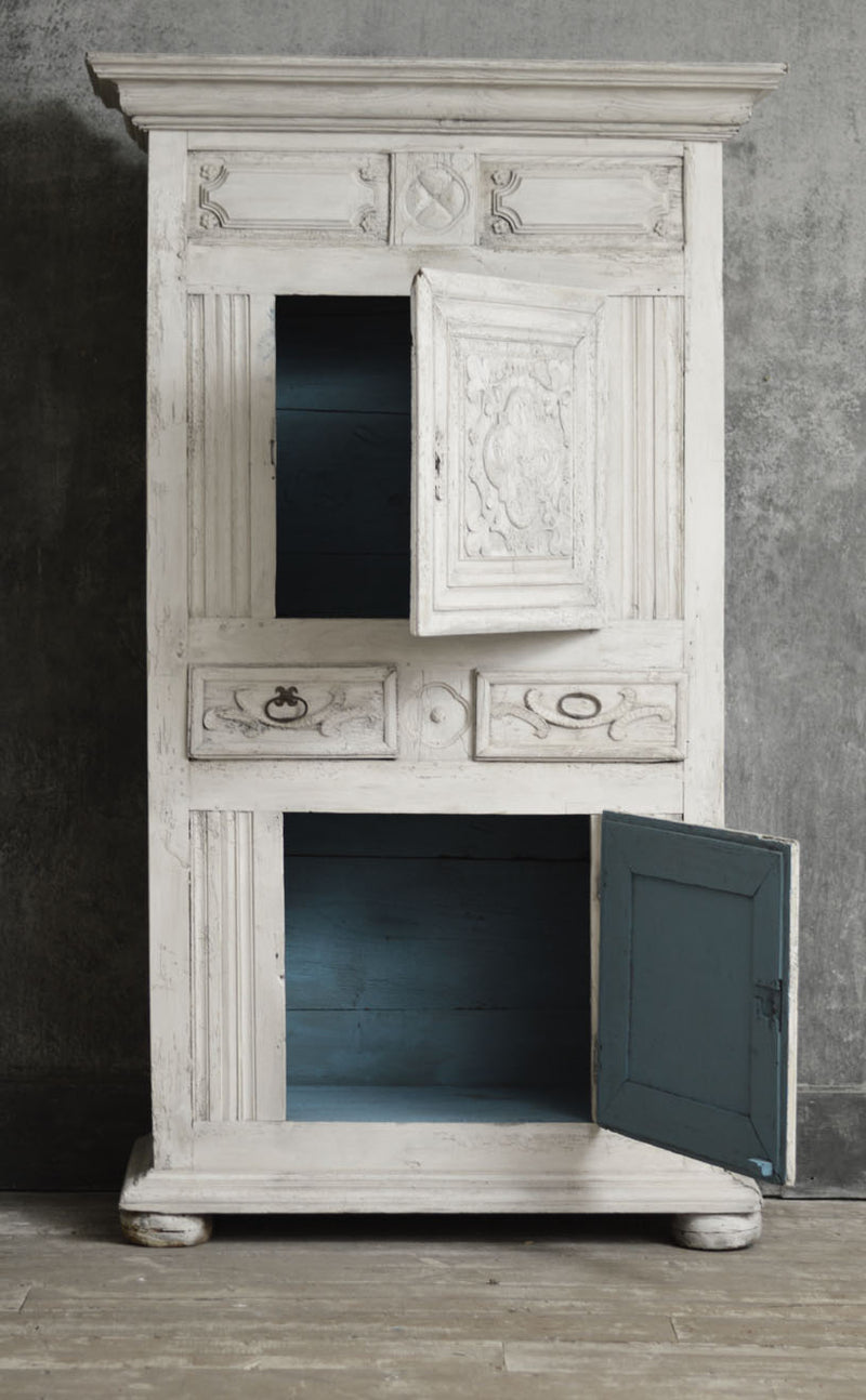 CARVED 18TH CENTURY FRENCH CUPBOARD
