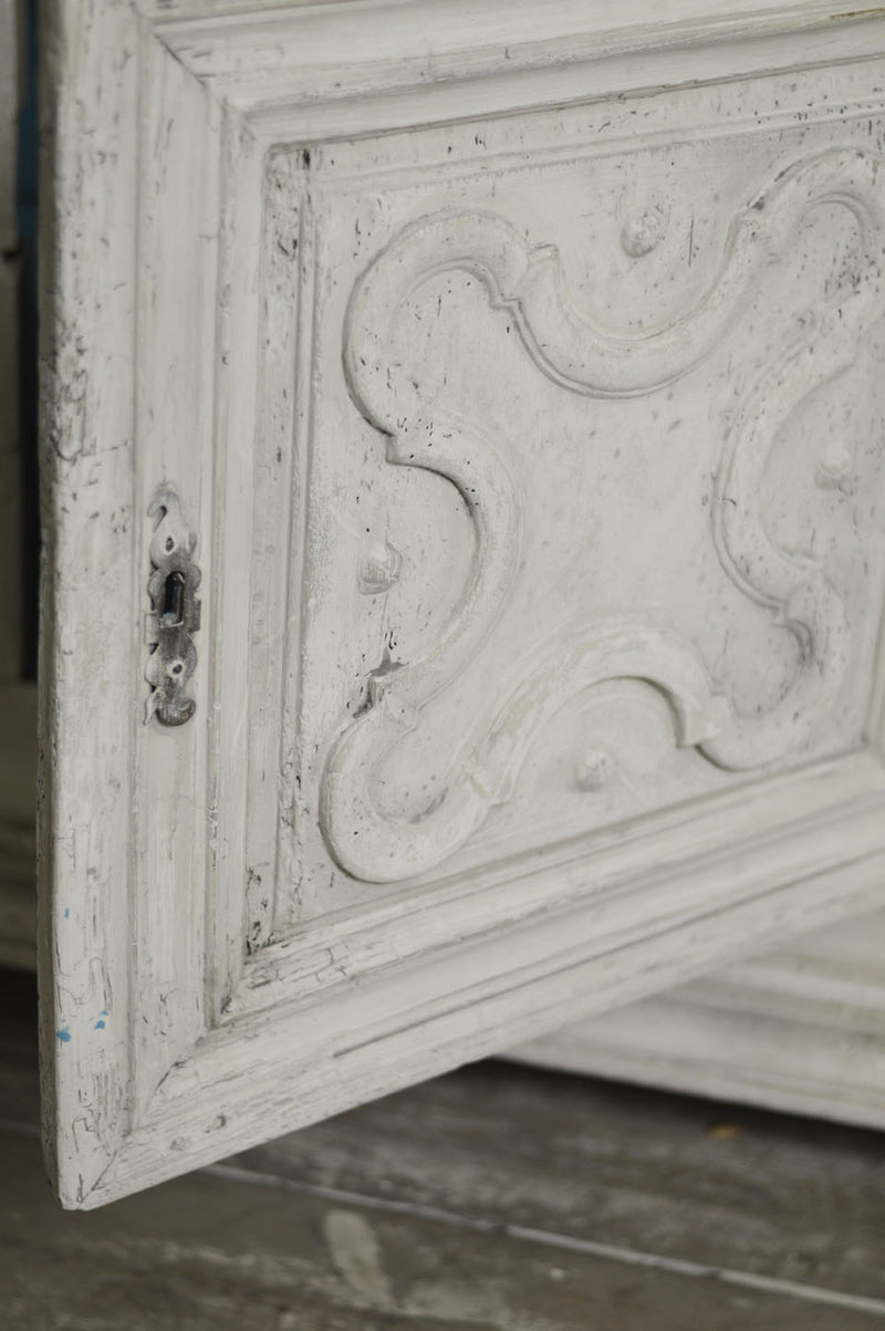 CARVED 18TH CENTURY FRENCH CUPBOARD