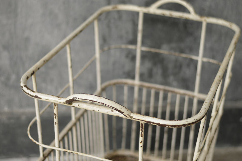 ANTIQUE BAKERS TROLLY