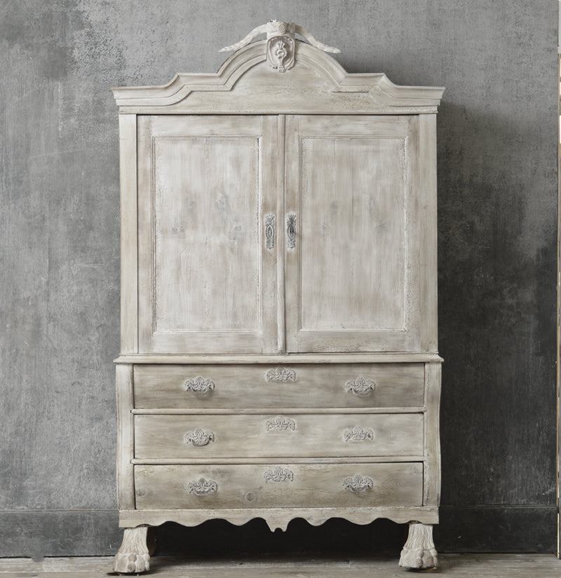 Dutch 19th Century linen press