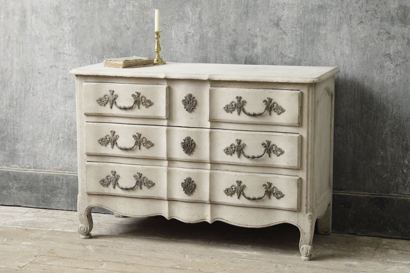 20th Century French serpentine commode