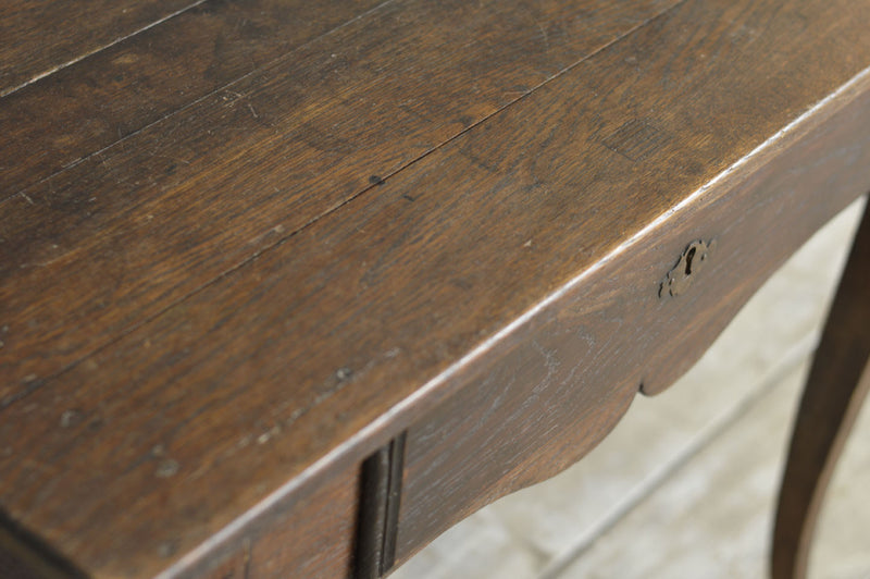 18TH CENTURY FRENCH OAK SIDE TABLE