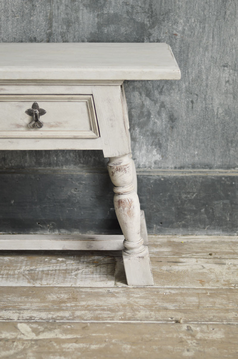 ENGLISH LOW CONSOLE TABLE