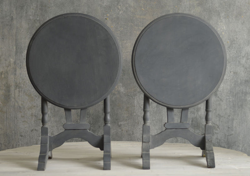 PAIR OF PETIT WINE TABLES
