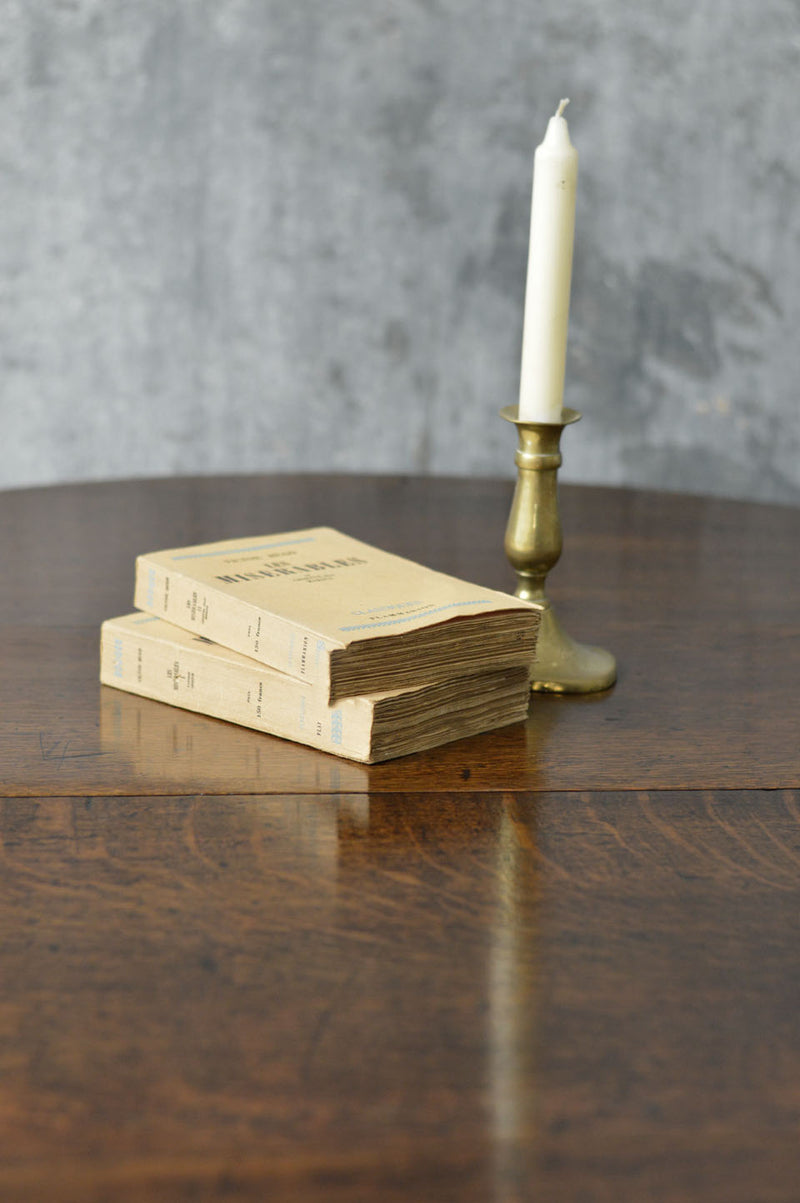 Georgian oak drop leaf table