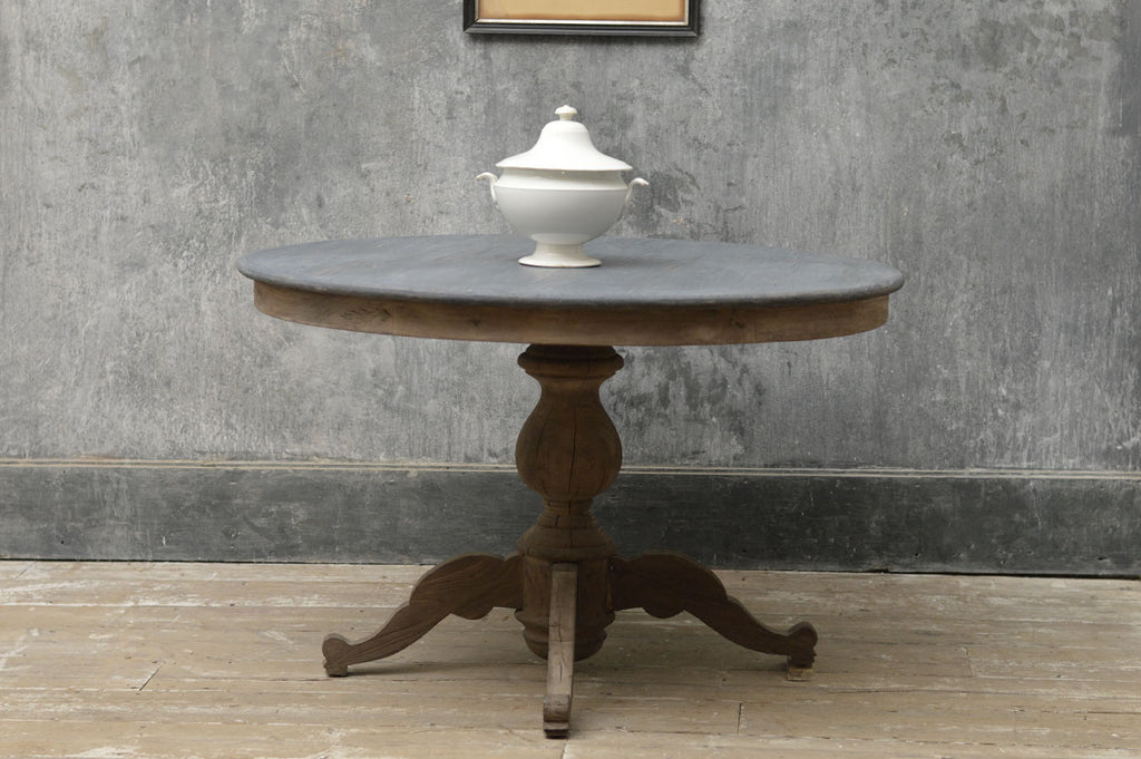 Dutch 20th Century round top pedestal table